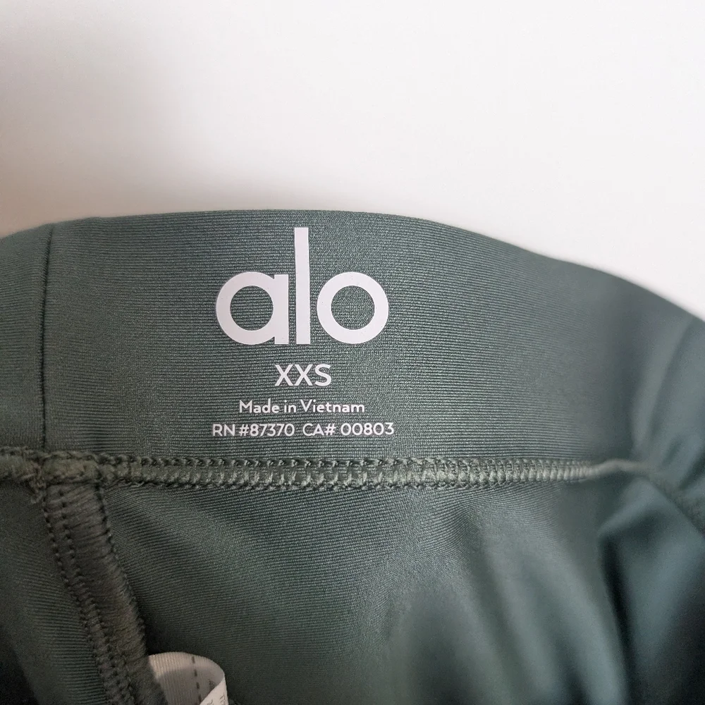 Alo Yoga Leggings Airlift Utility Pockets Green Sz Xxs